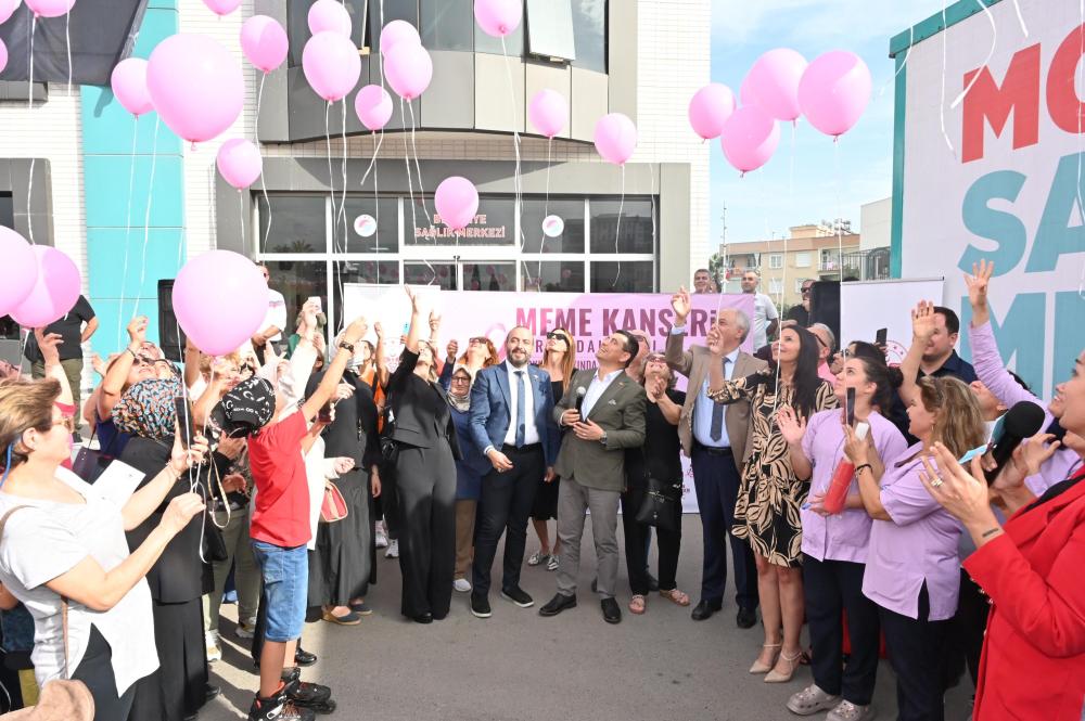 Kepez’de Kanser Farkındalığı İçin Pembe Balon Uçurdular