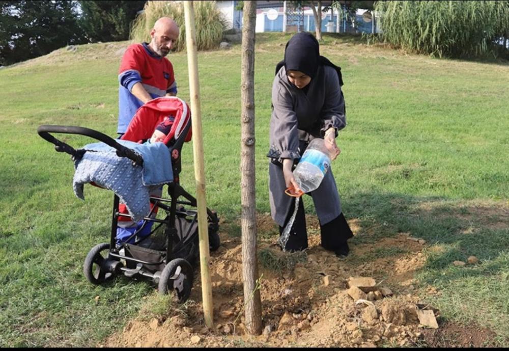 BEBEKLER İÇİN AĞAÇ DİKTİLER