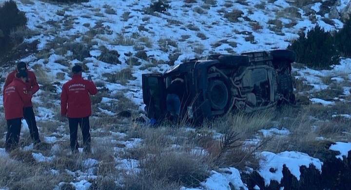 Antalya’da SUV Tipi Araç Uçurumdan Uçtu