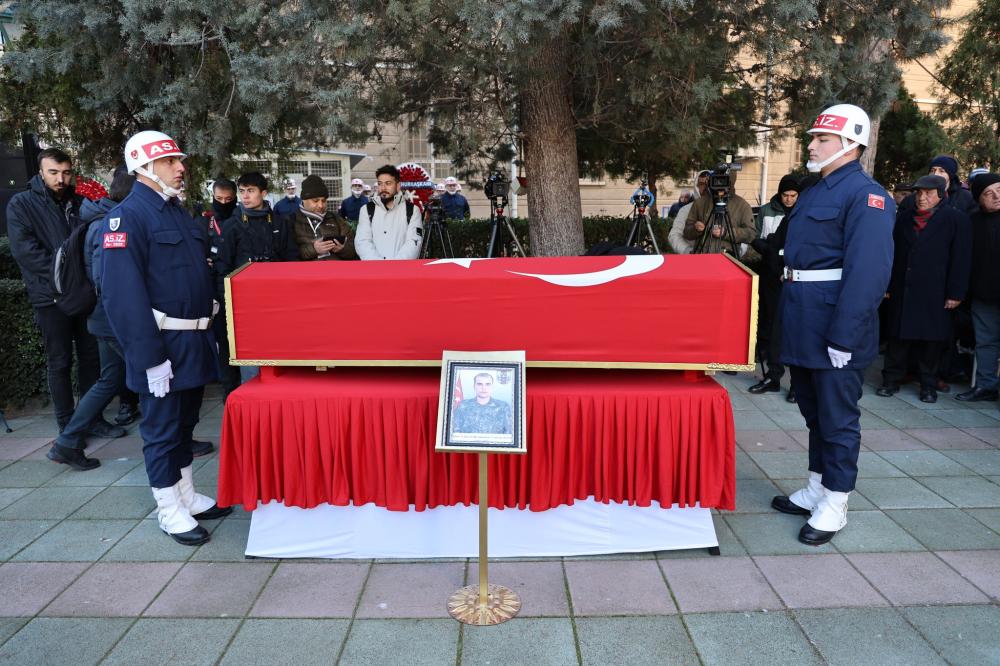 Şehit cenazesinde gözyaşları sel oldu