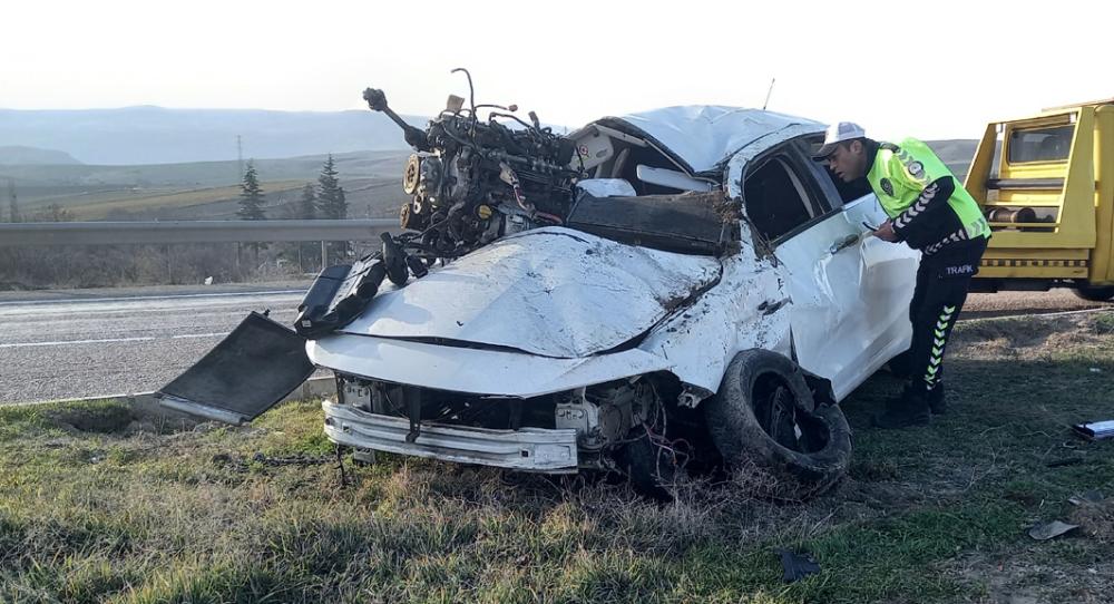 BEYPAZARI İLÇESİNDE MEYDANA GELEN TRAFİK KAZASINDA 1 KİŞİ AĞIR YARALANDI