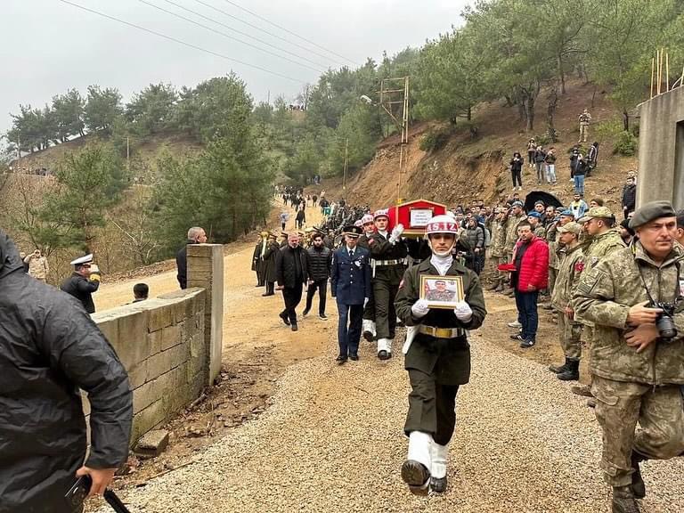 HATAY’LI ŞEHİT AĞITLAR İÇİNDE SON YOLCULUĞUNA UĞURLANDI