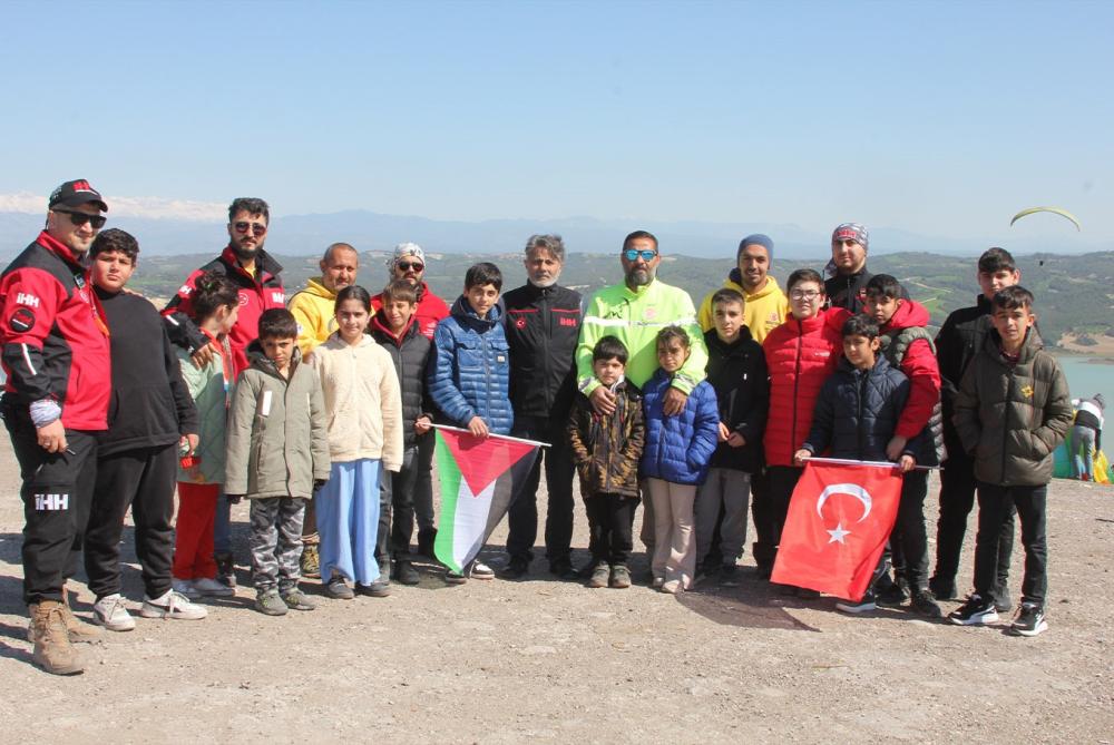 Yetimler, Dünya Yetimler Günü'nde gökyüzüyle buluştu