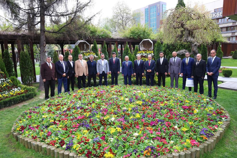 KARDEŞ AZERBAYCAN HEYETİNDEN BAŞKAN BÜYÜKKILIÇ’A ZİYARET