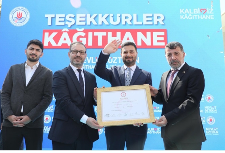 KAĞITHANE BELEDİYE BAŞKANI MEVLÜT ÖZTEKİN MAZBATASINI ALDI