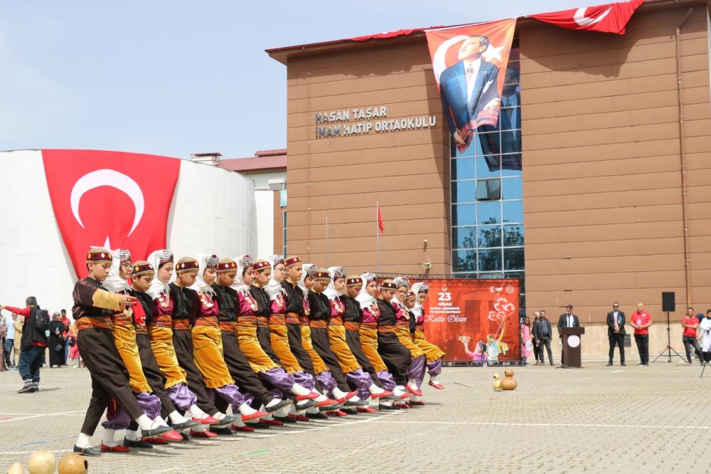 23 NİSAN ULUSAL EGEMENLİK VE ÇOCUK BAYRAMI ADIYAMAN'DA COŞKUYLA KUTLANDI