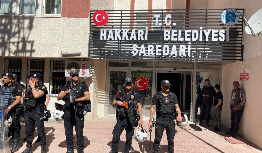 HAKKARİ BELEDİYESİNE KAYYUM ATANDI