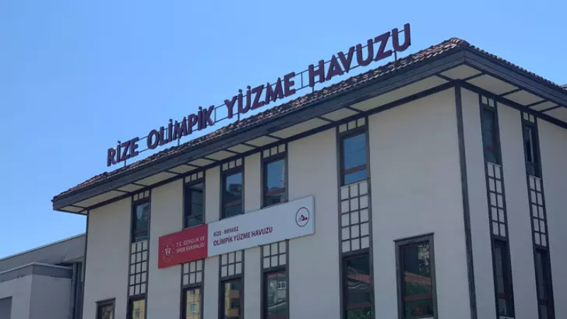 RİZE’DE OLİMPİK HAVUZDA 3 ÇOCUK RAHATSIZLANDI