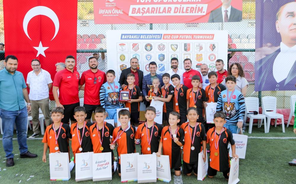 BAYRAKLI'DAKİ FUTBOL TURNUVASINDA MUHTEŞEM FİNAL