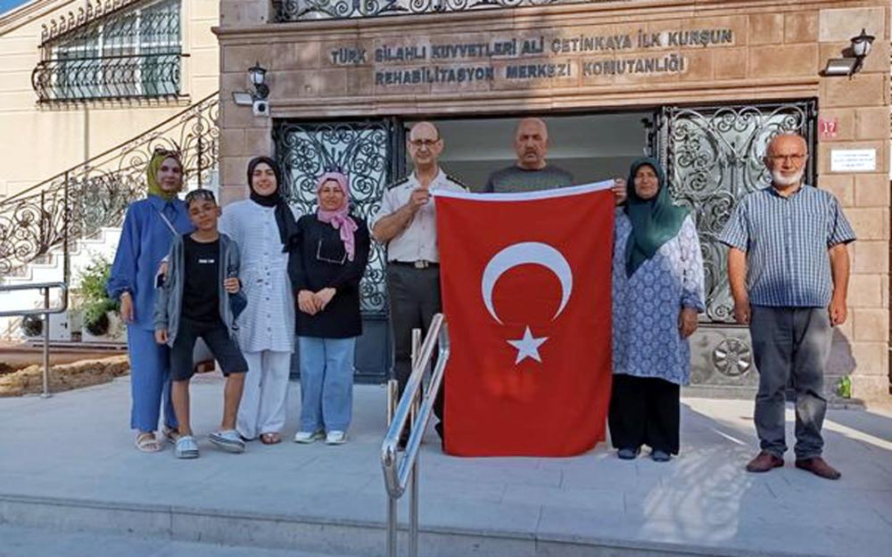 AYVALIK'TA ŞEHİT AİLELERİNE ÖZEL MİSAFİRPERVERLİK