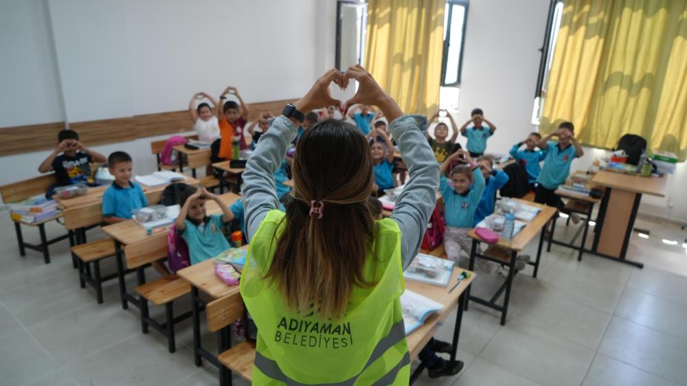 İBB, ADIYAMANLI ÖĞRENCİLERE HAFTALIK YİYECEK DESTEĞİ GÖNDERDİ