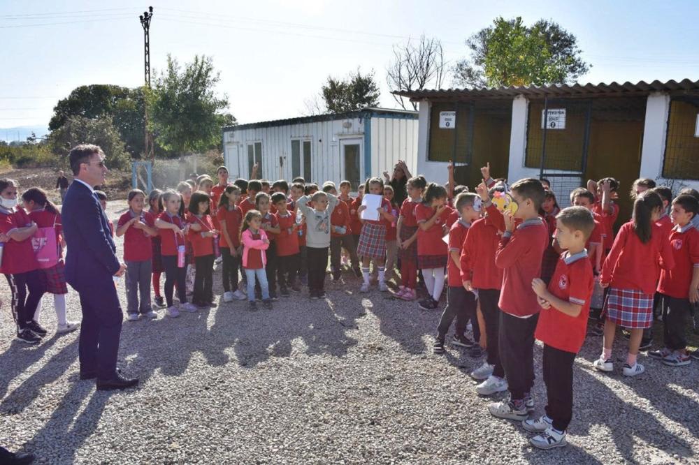 26 Kasım İlkokulu Öğrencilerinden Dünya Hayvanları Koruma Günü'nde Anlamlı Ziyaret