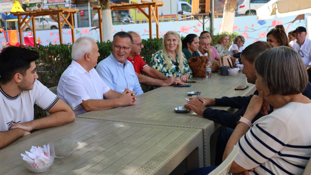 Başkan Ahmet Öküzcüoğlu, Alaşehir’de İzmir'de Yaşayan Hemşehrileriyle Buluştu