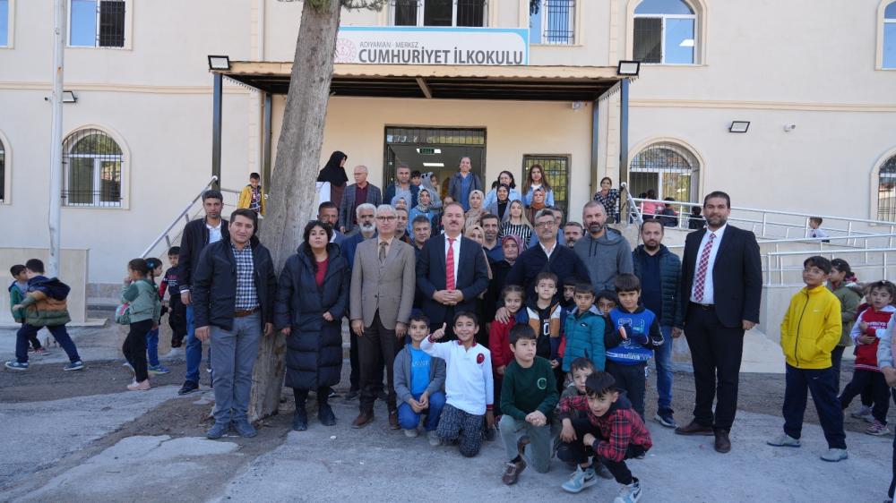 Adıyaman Milli Eğitim Müdürü'nden Cumhuriyet İlkokuluna Ziyaret