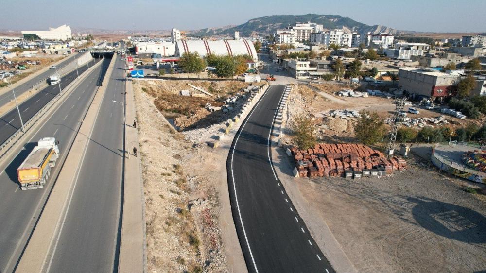 ADIYAMAN’DA TRAFİK RAHATLIYOR: ALTERNATİF YOL HİZMETE GİRDİ