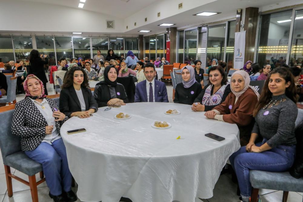 BAYRAKLI’DAN KADINA KARŞI ŞİDDETE GÜÇLÜ MESAJ