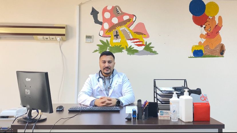 DR. EMRE KARAAĞAÇ: “C VİTAMİNİ VE DOĞRU GİYİNME ENFEKSİYON RİSKİNİ AZALTIR”