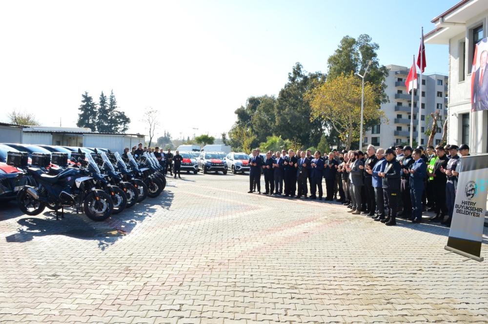 Hatay Büyükşehir’den Emniyete 100 Araçlık Dev Hibe