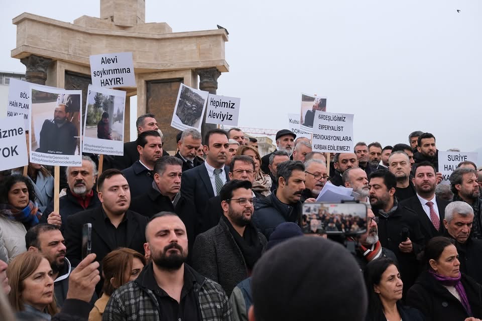 BAŞKAN ÖZGÜN: “AYRIŞTIRICI DEĞİL, BİRLEŞTİRİCİ SİYASET YAPIYORUZ”