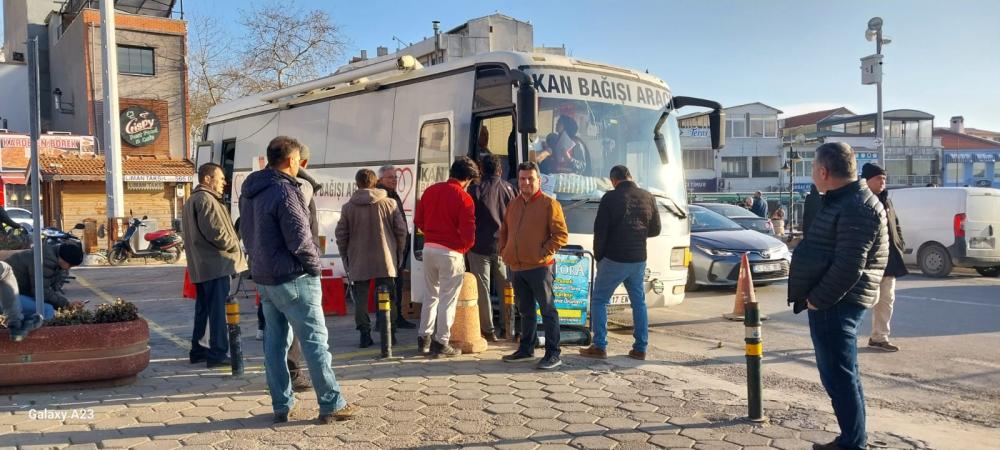 GELİBOLU HALKINDAN KIZILAY’A DESTEK: 67 ÜNİTE KAN BAĞIŞI