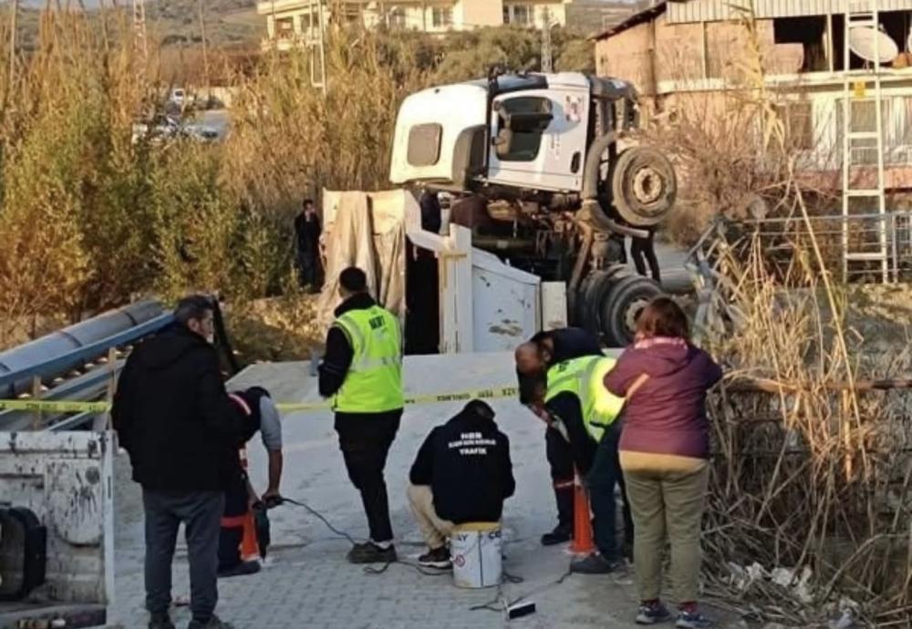 Antakya’da Köprü Çöktü: Vatandaşlar Tepkili