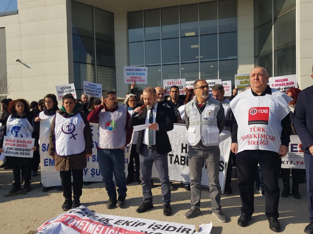 HATAY’DA SAĞLIK ÇÖKÜŞÜ: BEBEK ÖLÜMLERİ VE ÇALIŞMA KOŞULLARI GÜNDEMDE