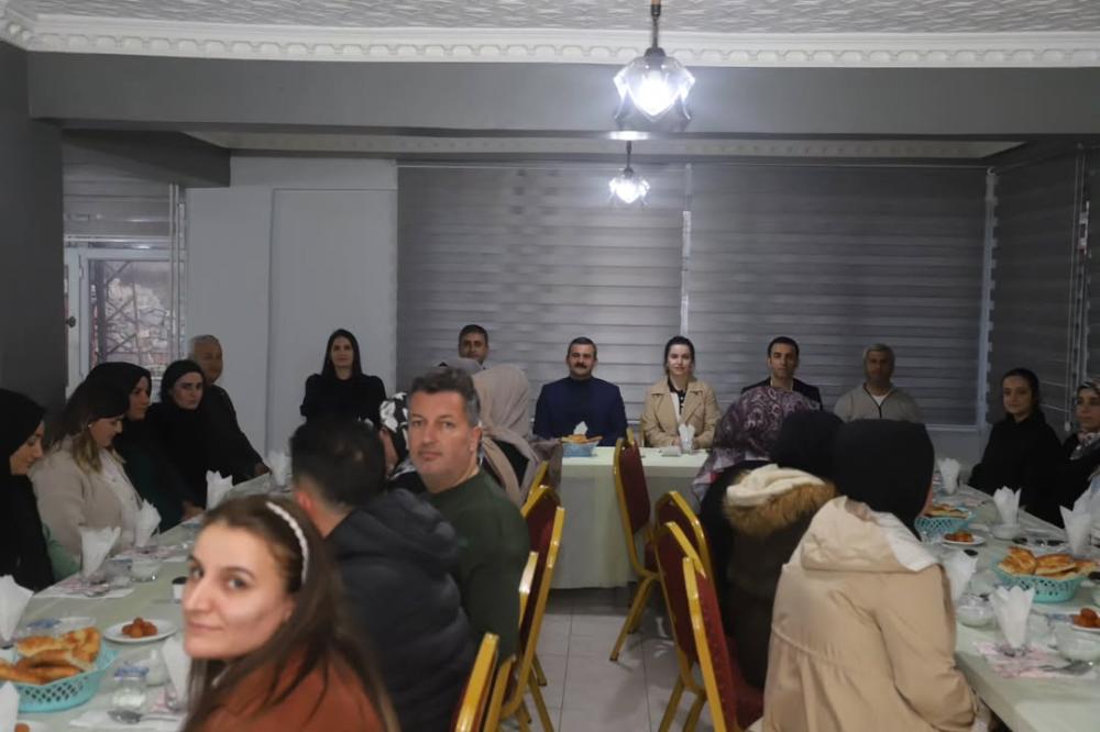 Çukurca Kaymakamı Mert Kumcu, Kadın Usta Öğreticilerle İftar Programında Buluştu