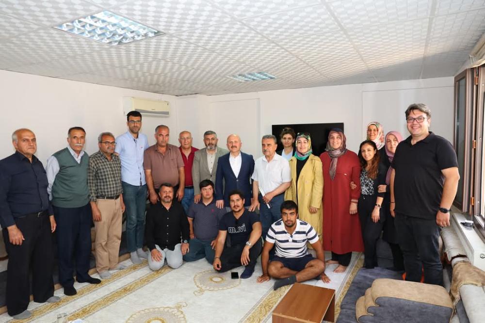 Vali Varol'dan Engelli Derneklerine Ziyaret: 