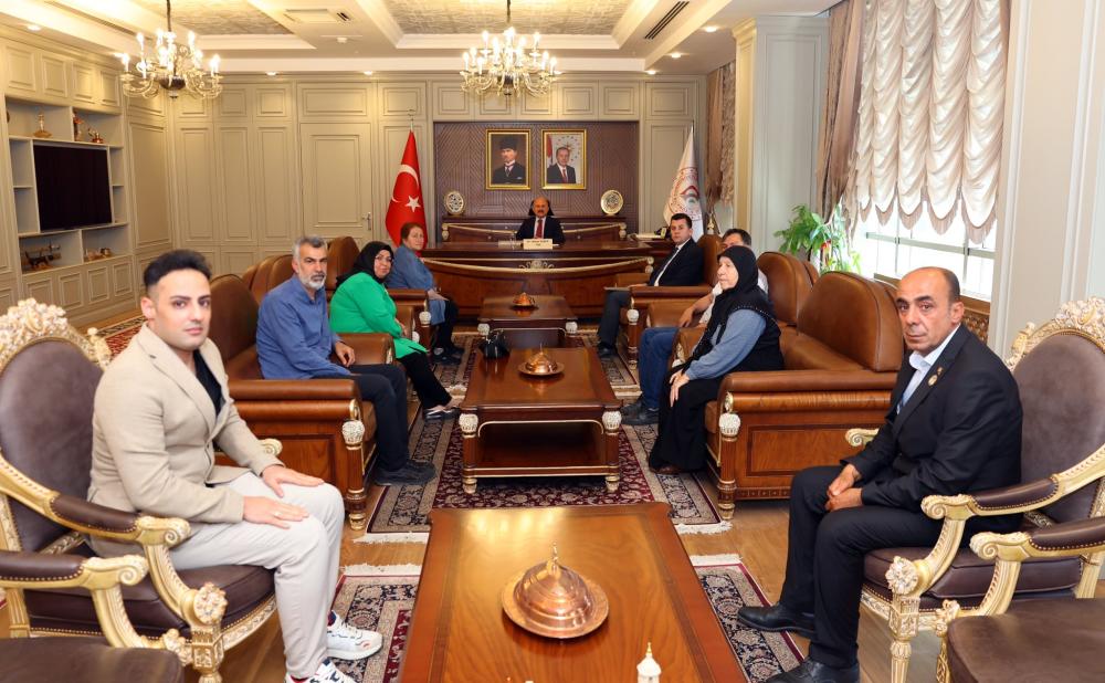 VALİ DR. OSMAN VAROL, ŞEHİT AİLELERİ VE GAZİLERİ AĞIRLADI