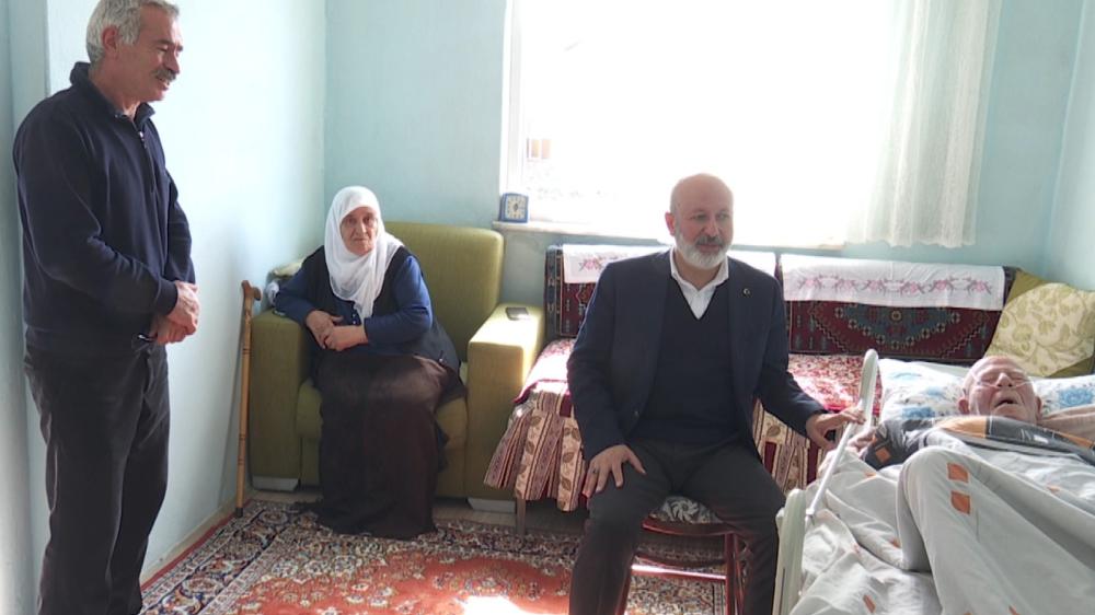 Başkan Çolakbayrakdar'dan Yatağa Bağımlı Hastalara 