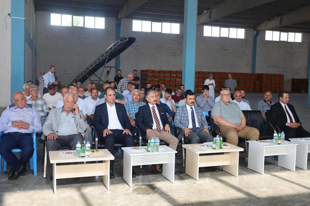Adıyaman’da Arıcılığa ve Bağcılığa Destek: 50 Üreticiye Arı Kovanı ve Bal Süzme Makinası Dağıtıldı