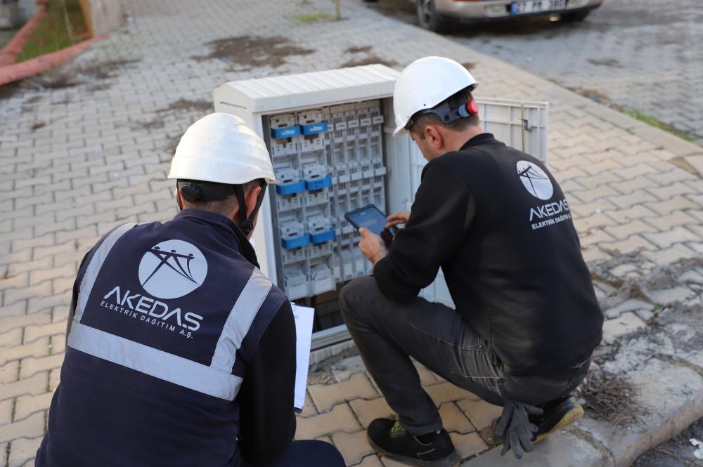 AKEDAŞ’TAN KURBAN BAYRAMI İÇİN ELEKTRİK TEDBİRİ: 285 PERSONEL, 103 ARAÇLA SAHADA