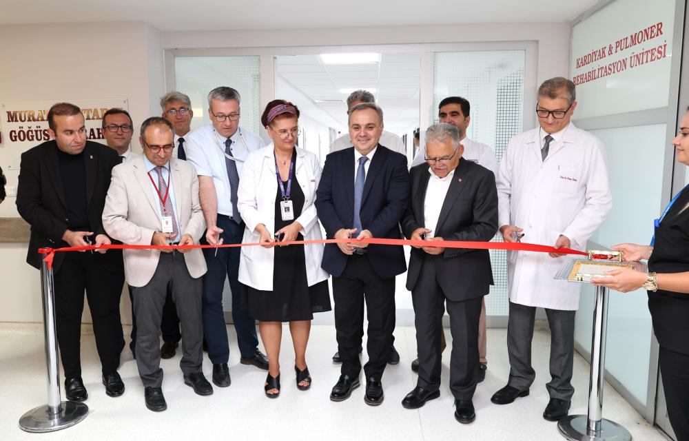 ERÜ TIP FAKÜLTESİ HASTANESİ\'NDE YENİLENEN ÜROLOJİ VE GÖĞÜS CERRAHİSİ YATAKLI SERVİSLERİNİN AÇILIŞI YAPILDI