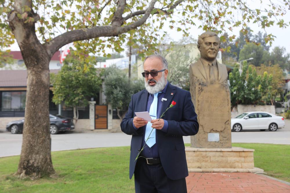 Ahmet Taner Kışlalı Güzelbahçe’de Anıldı