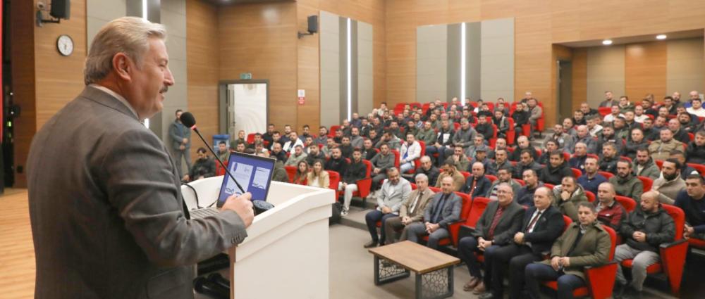 MELİKGAZİ BELEDİYESİ PARK VE BAHÇELER PERSONELİNE AĞAÇ BAKIM SIRLARI EĞİTİMİ