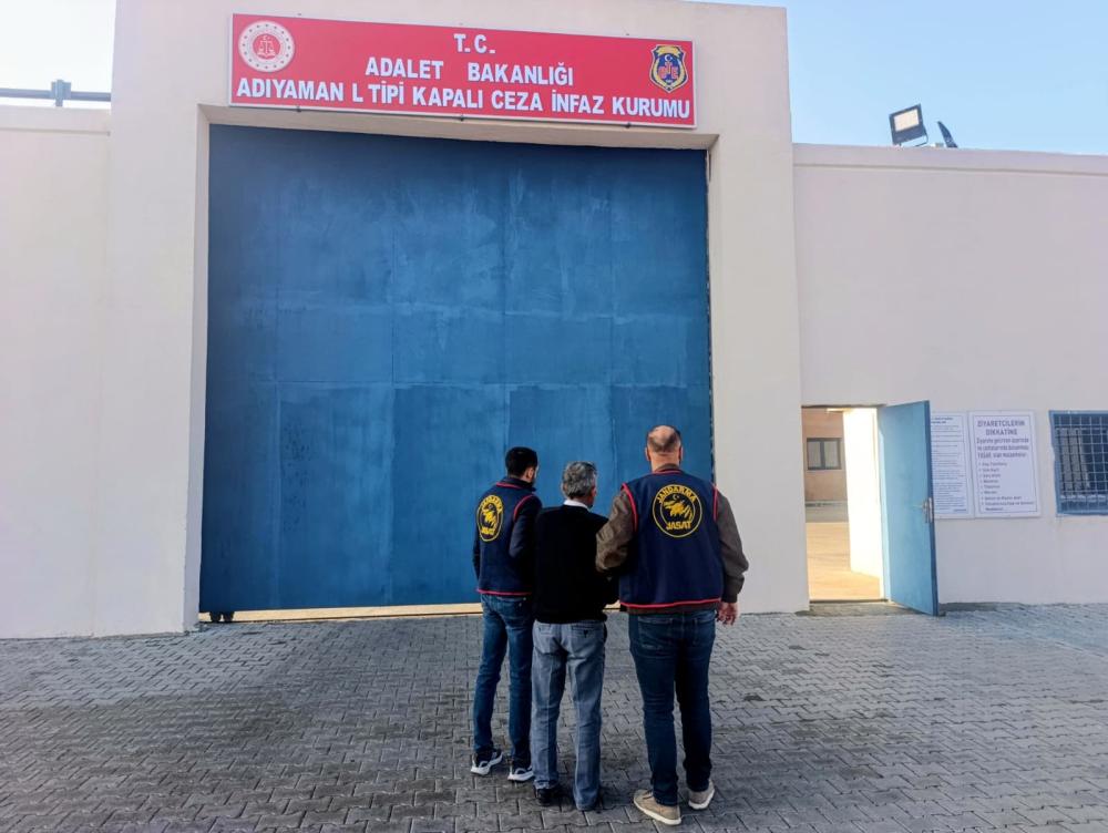 JASAT’tan Adıyaman’da Hapis Cezasıyla Aranan 2 Şahsa Operasyon