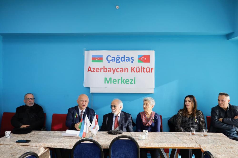 21 AZER OLAYLARI İZMİR\'DE ANILDI