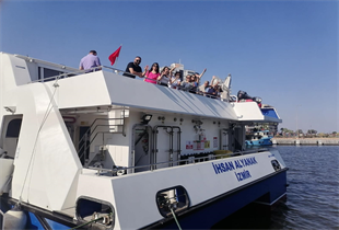 Bayramda Rota Denize