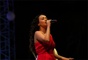Edip Akbayram ve Volkan Konak şarkılarla anıldı