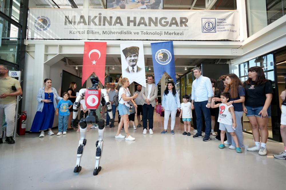 KARTAL\'DA GELECEĞİN MUCİTLERİ MAKİNA HANGAR\'DA BULUŞTU