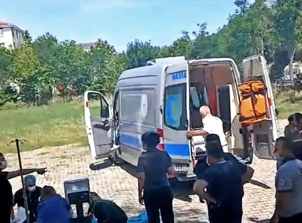 Gelibolu Devlet Hastanesi'nde Deprem ve Yangın Tatbikatı Gerçekleştirildi