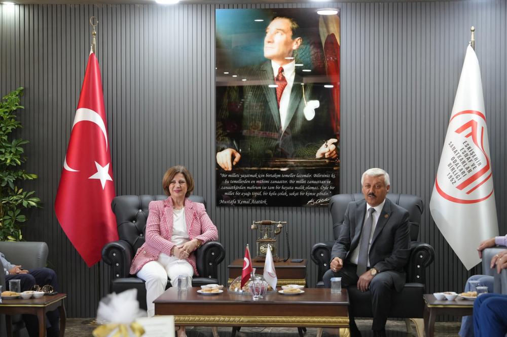 BAŞKAN ÜNLÜCE\'DEN ESNAF ODALARI BİRLİĞİ YÖNETİMİNE HAYIRLI OLSUN ZİYARETİ