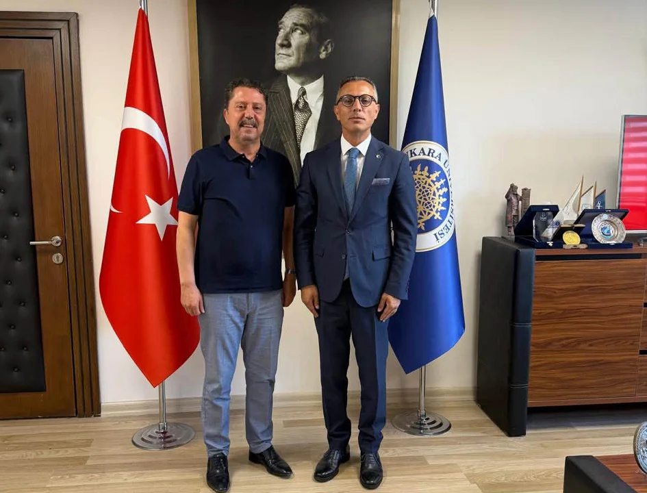 Beypazarı Belediye başkanı Dr. Özer Kasap, TÖMER Müdürü Prof.Dr. Timur Gültekin’le bir araya geldi