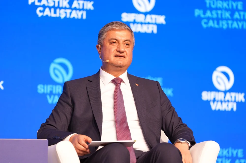 VALİ MUSTAFA YAVUZ TÜRKİYE PLASTİK ATIK ÇALIŞTAYI’NDA ADANA’NIN PLASTİK ATIK YÖNETİMİNE İLİŞKİN FAALİYETLERİ ANLATTI