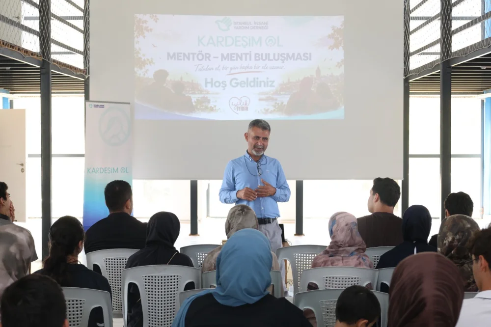 HBB’DEN BAŞARILI ÖĞRENCİLERE BURS VE MENTÖRLÜK DESTEĞİ