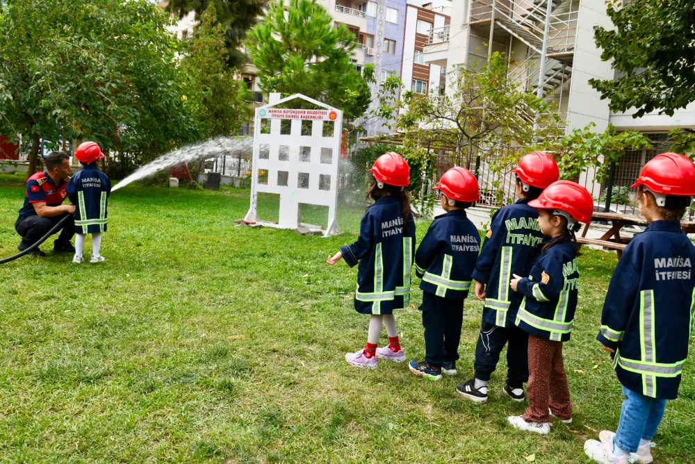 YUNUSEMRELİ MİNİKLER İTFAİYECİLİĞİ ÖĞRENDİ