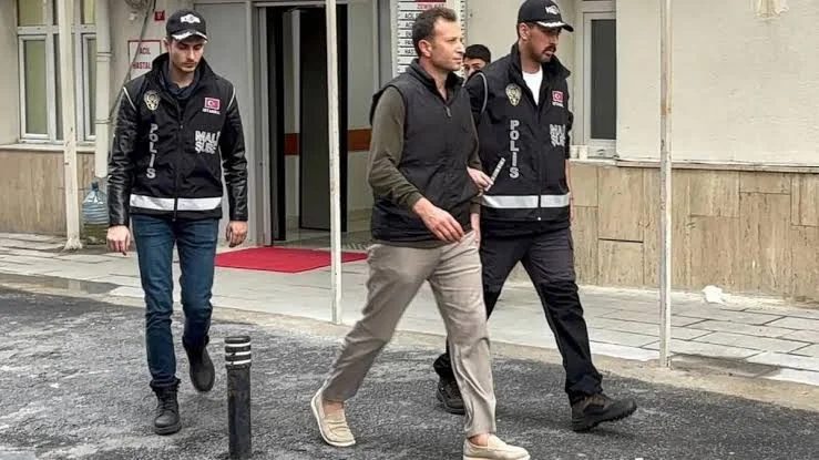 Yasin Kol'un hesap hareketleri dudak uçuklattı