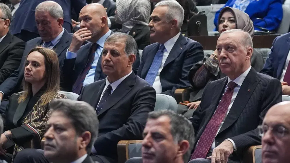 Cemil Tugay ve Cumhurbaşkanı Erdoğan yan yana oturdu