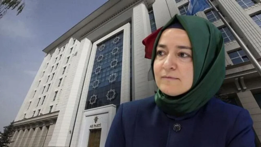 Ak Partiden ihraç edildi