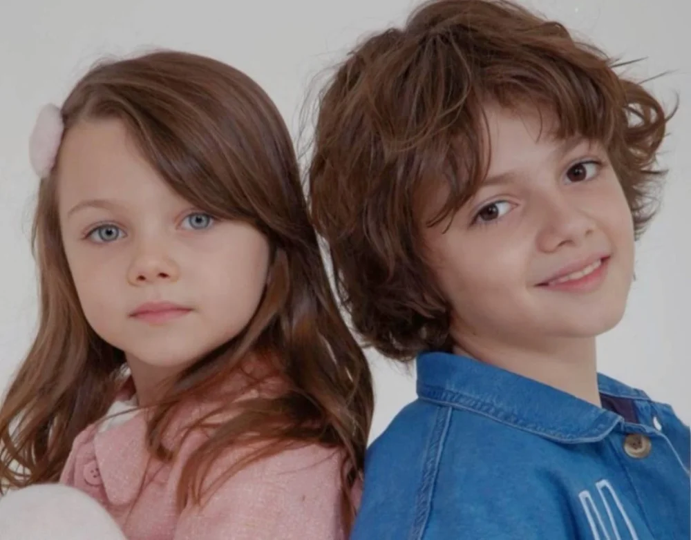 "AHVAL" SETİNDE SARA VE ÖMER RÜZGÂRI